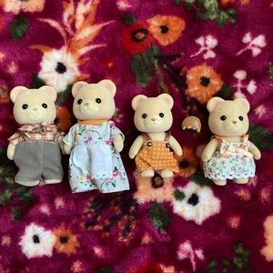 Calico Critters Cuddle Bear Family